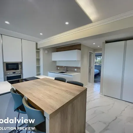 3 Pieces Vue * Канны